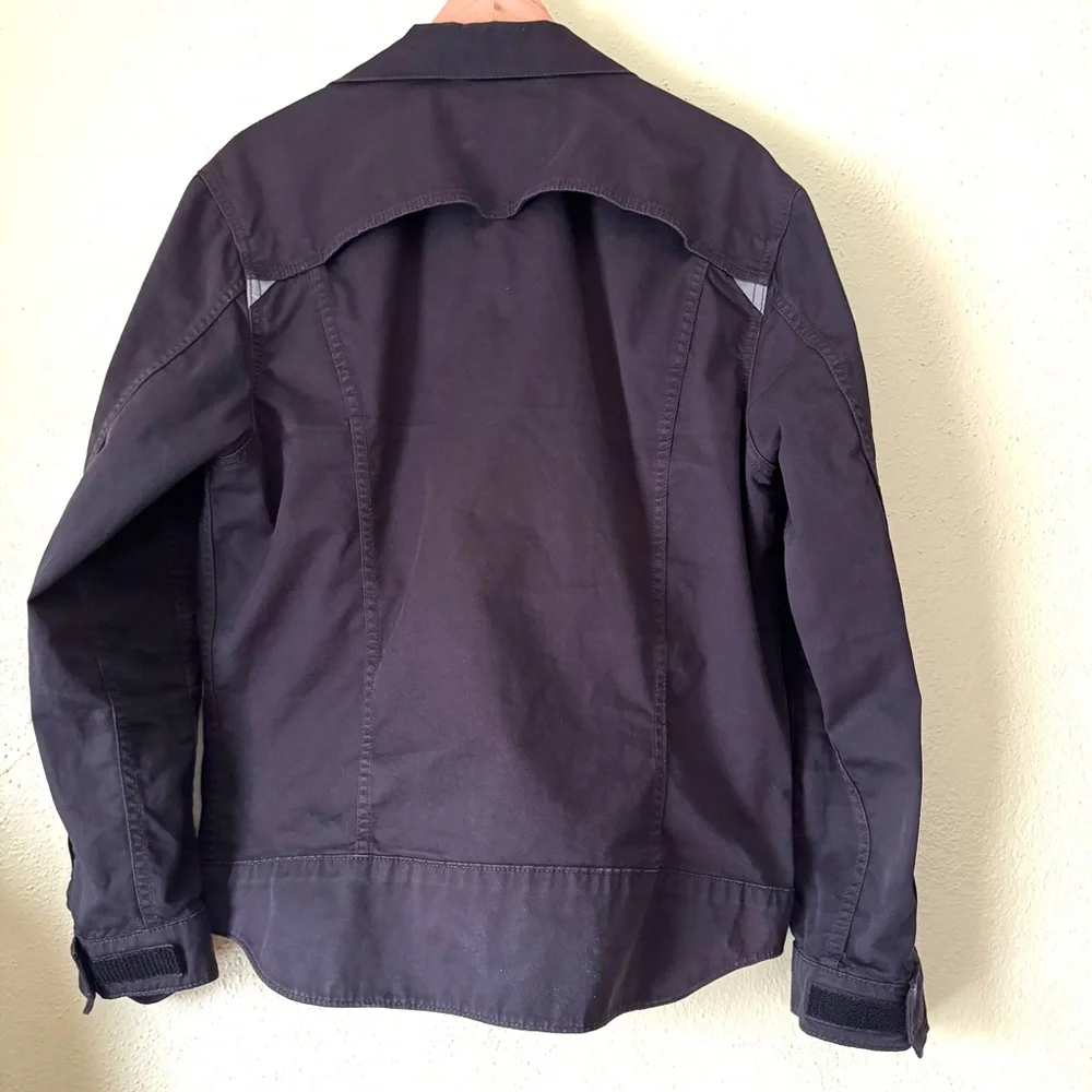 Levi's Commuter Trucker Jacket in Black Stretch Twill - Picture 7 of 8